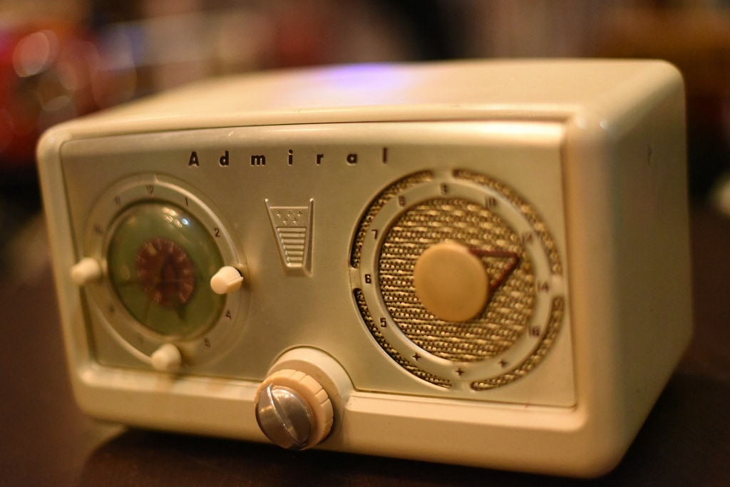 R0019 レンタル ヴィンテージ　ラジオ 「Admiral Corporation CHICAGO ILLINOIS」
