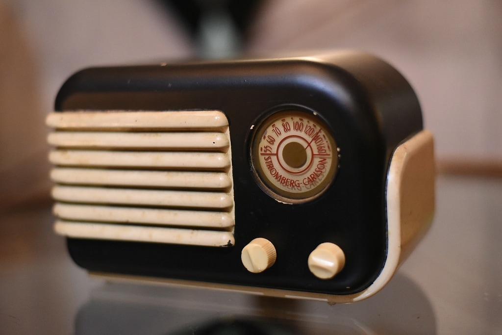 R0032 レンタル ヴィンテージ　ラジオ  「STROMBERG CARLSON 1051」