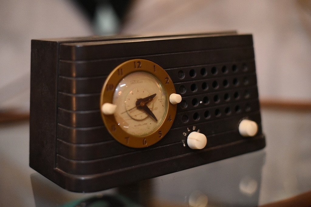 R0035 レンタル ヴィンテージ　ラジオ  「TELECHRON RADIO」