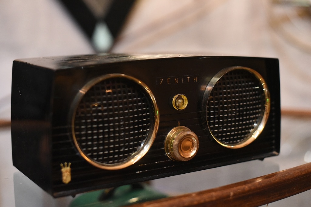 R0041 レンタル ヴィンテージ　ラジオ  「ZENITH Electronics U.S.A. No.S-40122」