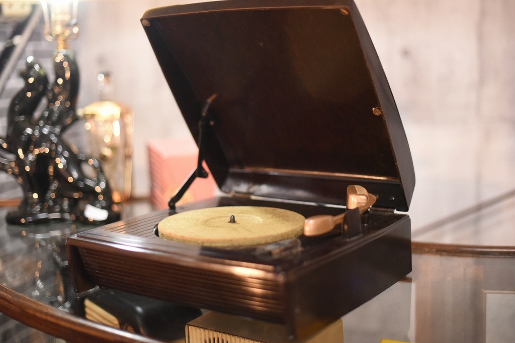 R0080 レンタル ヴィンテージ　レコードプレイヤー　「COLUMBIA」
