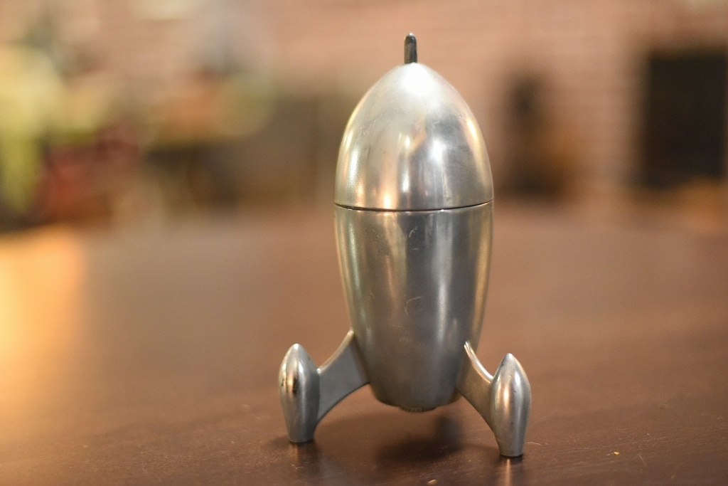 R0086 レンタル ロケットアッシュトレイ