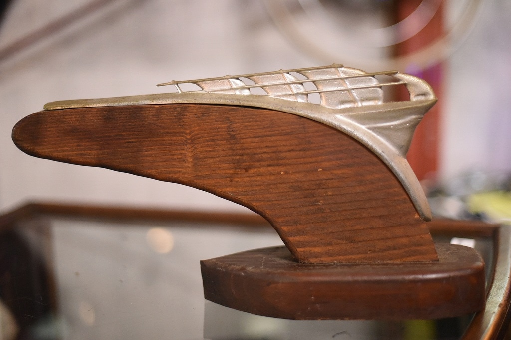 R0104 レンタル  ヴィンテージ 置物