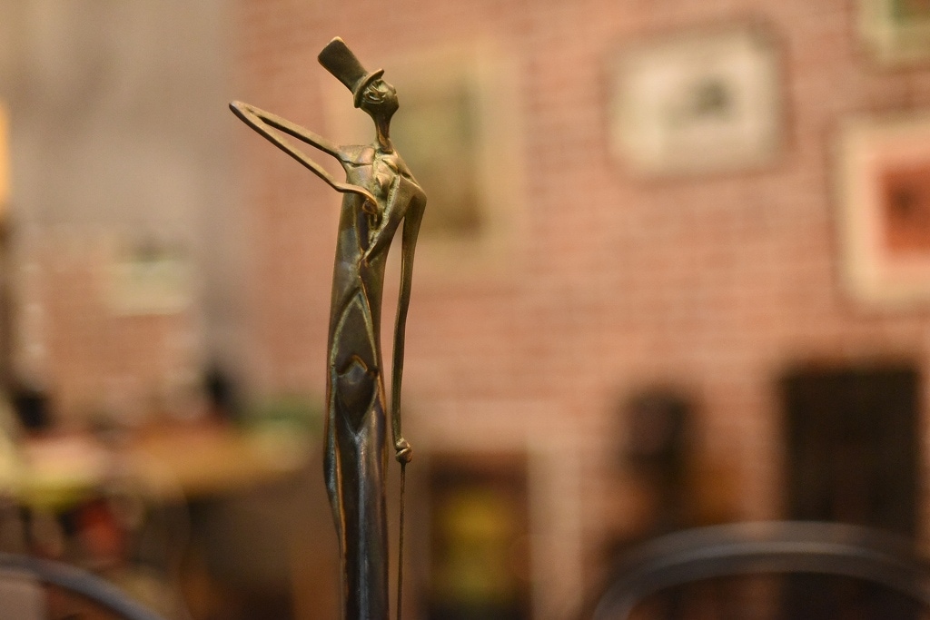 R0121 レンタル  ヴィンテージ 置物