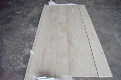 ホワイトオーク　フローリング　SIZE: 15X150X1820mm WHITEOAK OPC (Rustic) Unfinished Quantity: 6PCS/1.638M&#178; 　6枚入