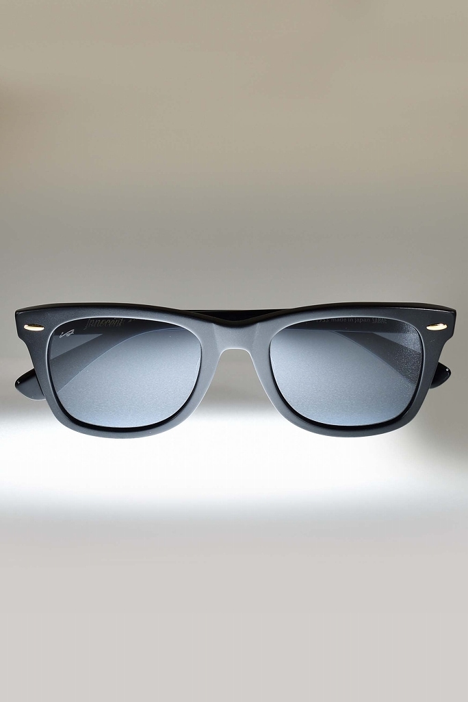 B-MBB「Black Beauty」 サングラス　フレーム：マットブラック/レンズ：ブルー 　INNOCENT Original Products