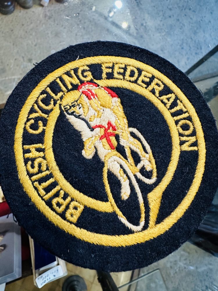 108880 「BRITISH CYCLING FEDERATIONS」イギリス自転車連盟 刺繍 ワッペン パッチ