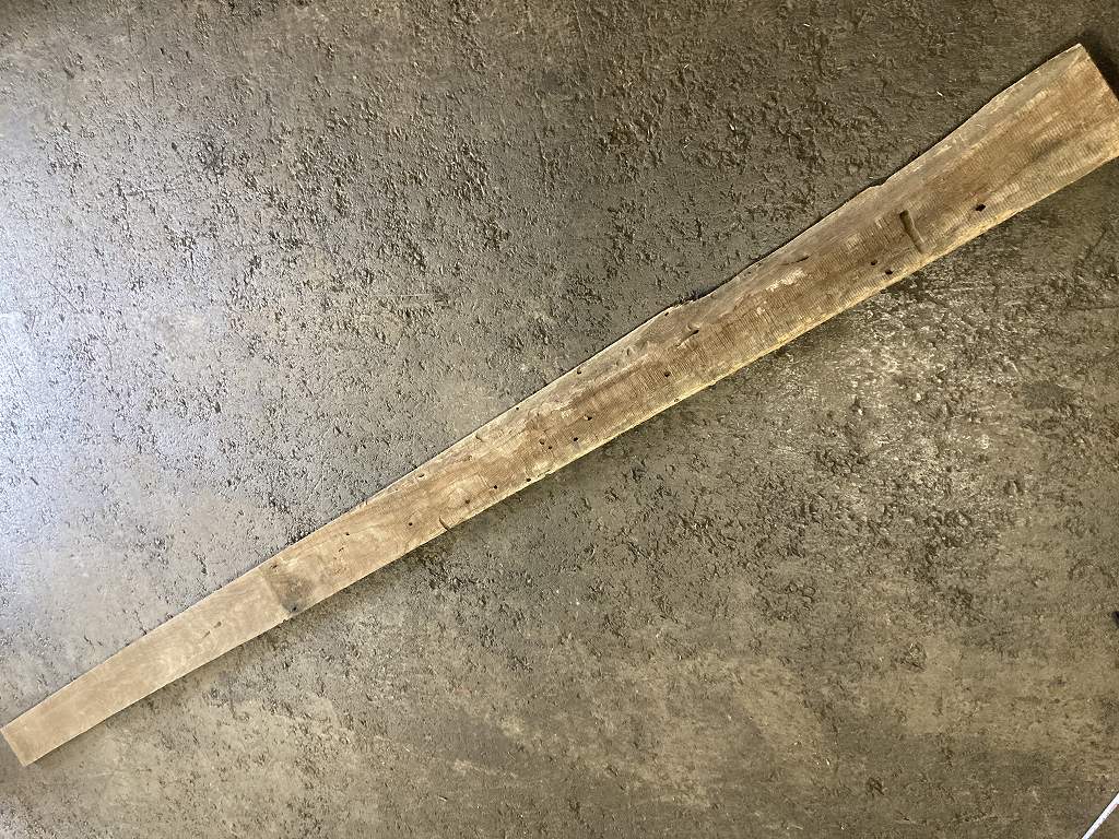 C0138 古木 古材 ライトオーク　古材板　Height：286cm  Width ：11cm  Depth ：3cm