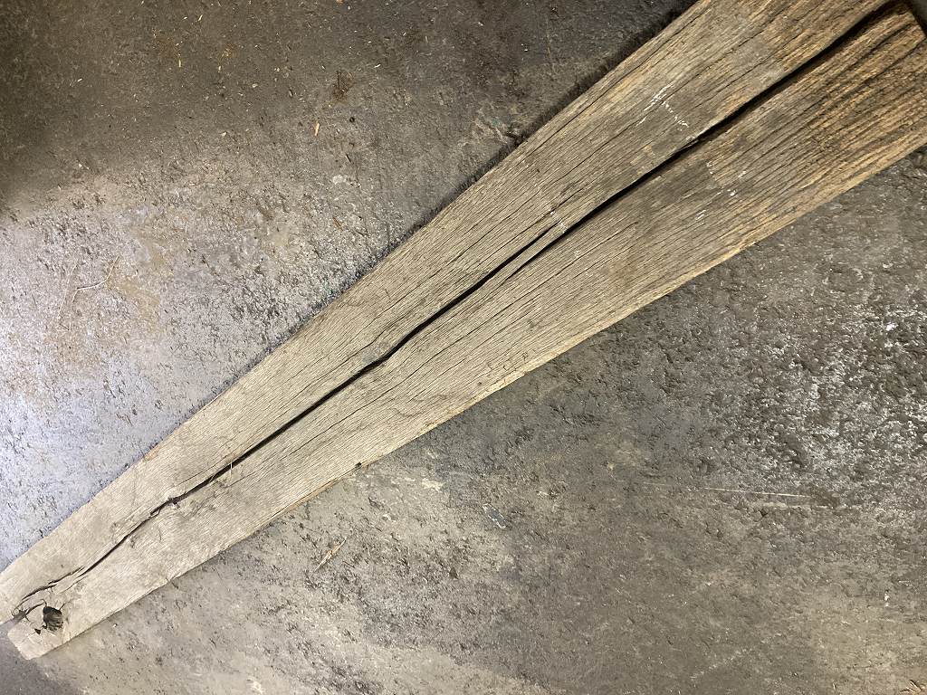 C0160 古木 古材 ライトオーク　古材板　Height：245cm  Width ：24cm  Depth ：4cm