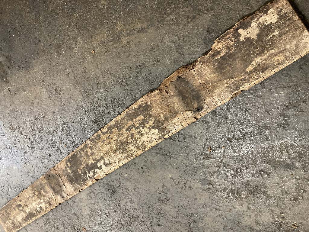 C0171 古木 古材 ライトオーク　古材板　Height：232cm  Width ：20cm  Depth ：3cm