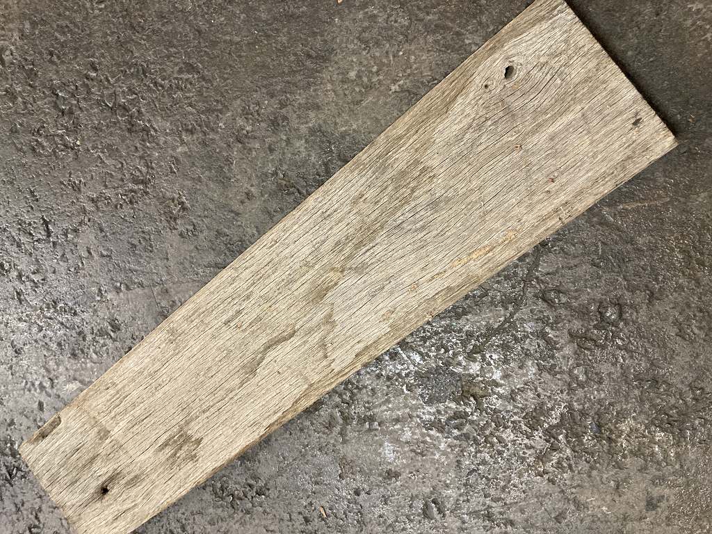 C0176 古木 古材 ライトオーク　古材板　Height：69cm  Width ：15cm  Depth ：3cm