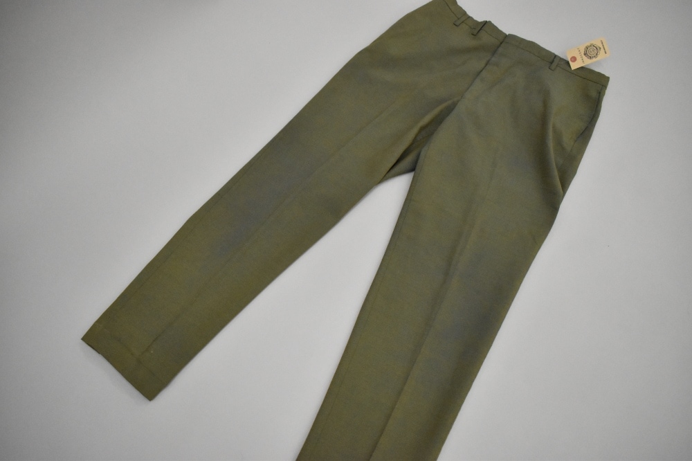 108993 [CO] 「Levi's」スラックス パンツ スタプレ グリーン 42TALON