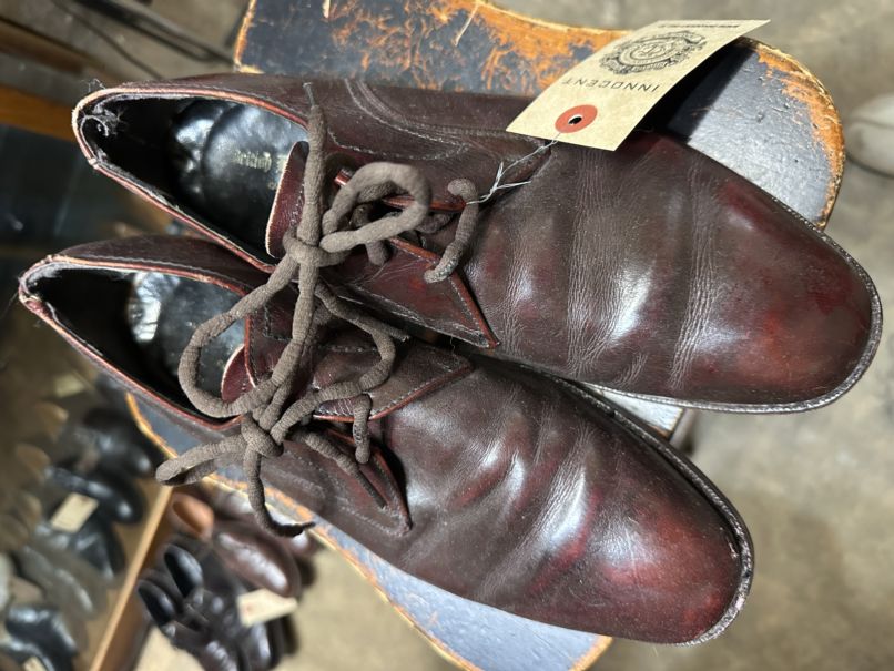 109825 「Srition Bootshop」レザーシューズ  外羽根 MADE IN CANADA SIZE 8