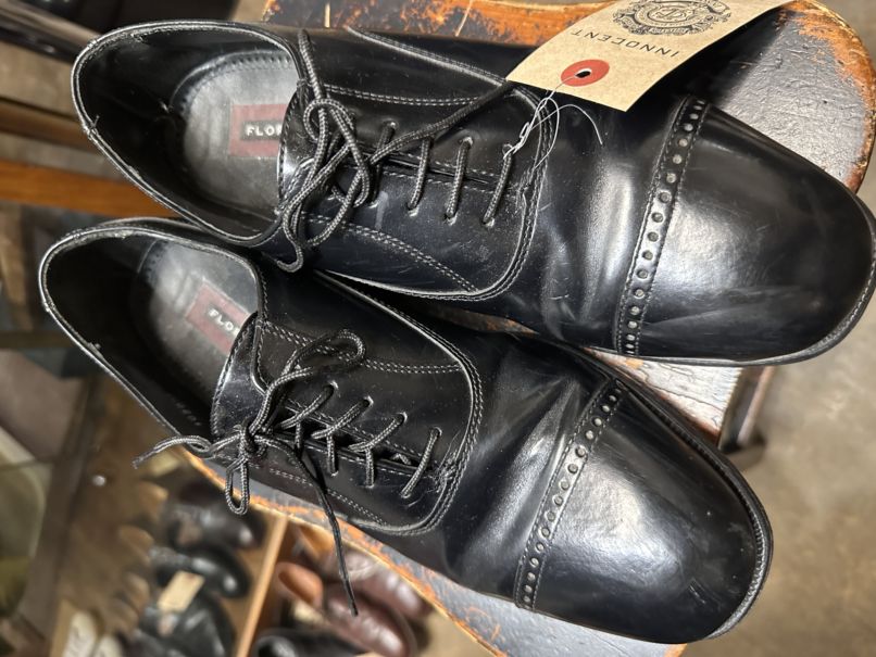 109920 「FLORSHEIM」レザーシューズ  made in India 内羽根 SIZE 8 1/2