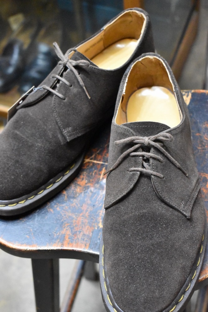 109078 ヴィンテージ シューズ「 ドクターマーチン」　Dr. Martens 3ホール スウェード MADE IN ENGLAND 