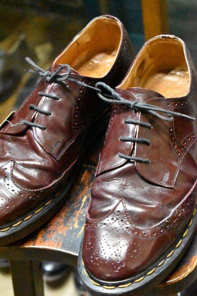 109069 ヴィンテージ シューズ　「 ドクターマーチン」　Dr. Martens 4ホール MADE IN ENGLAND 