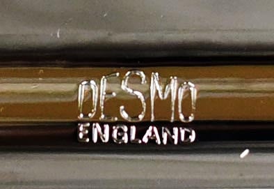 106586 英国 「DESMO」 ENGLAND BADGE CLIP デスモ バッジクリップ エンブレム バー カーバッチ クラシックカー