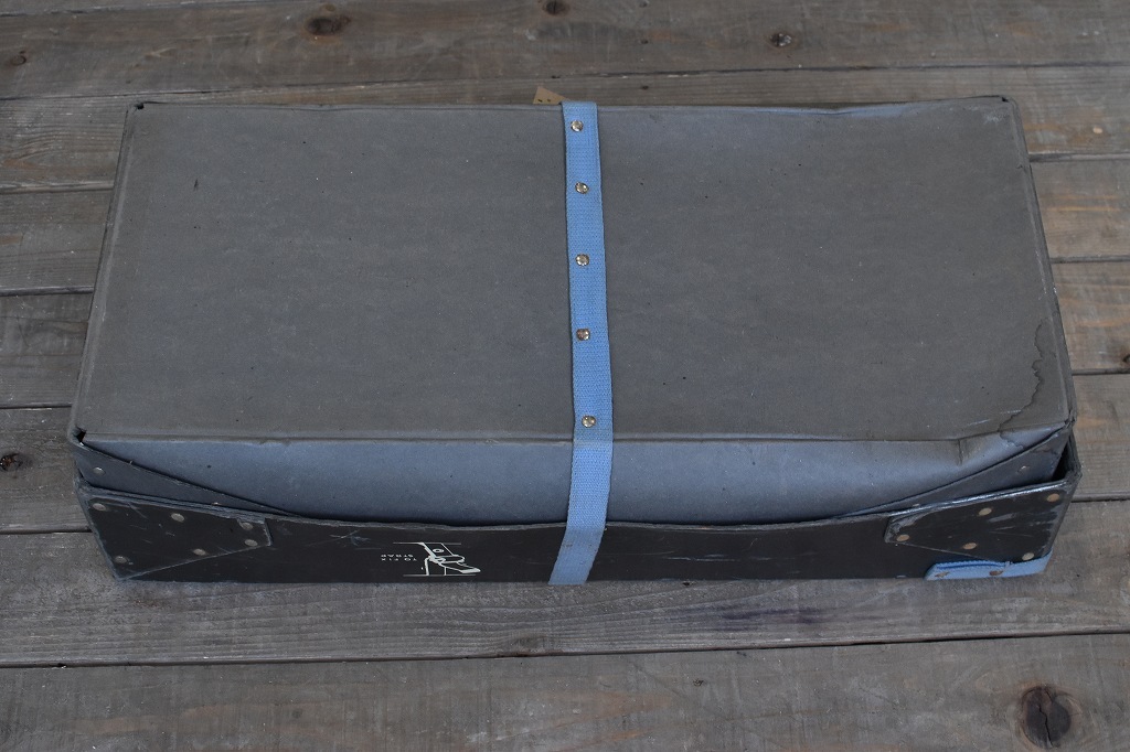 106670 ヴィンテージ　ランドリーボックス　英国　VINTAGE LAUNDRY BOX