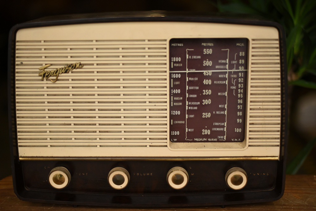 103698 UKヴィンテージ　「FERGUSON Co., LTD.」 ラジオ　MADE IN ENGLAND 英国　