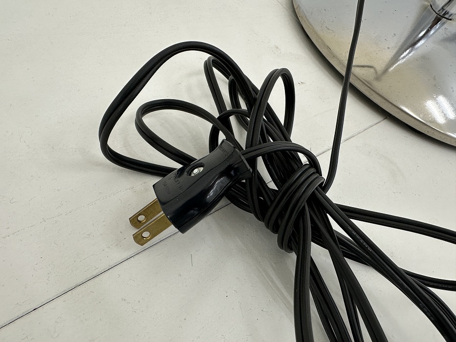 108132 「LEVITON」「 PORTABLE LAMP」 照明 スタンド デスクライト