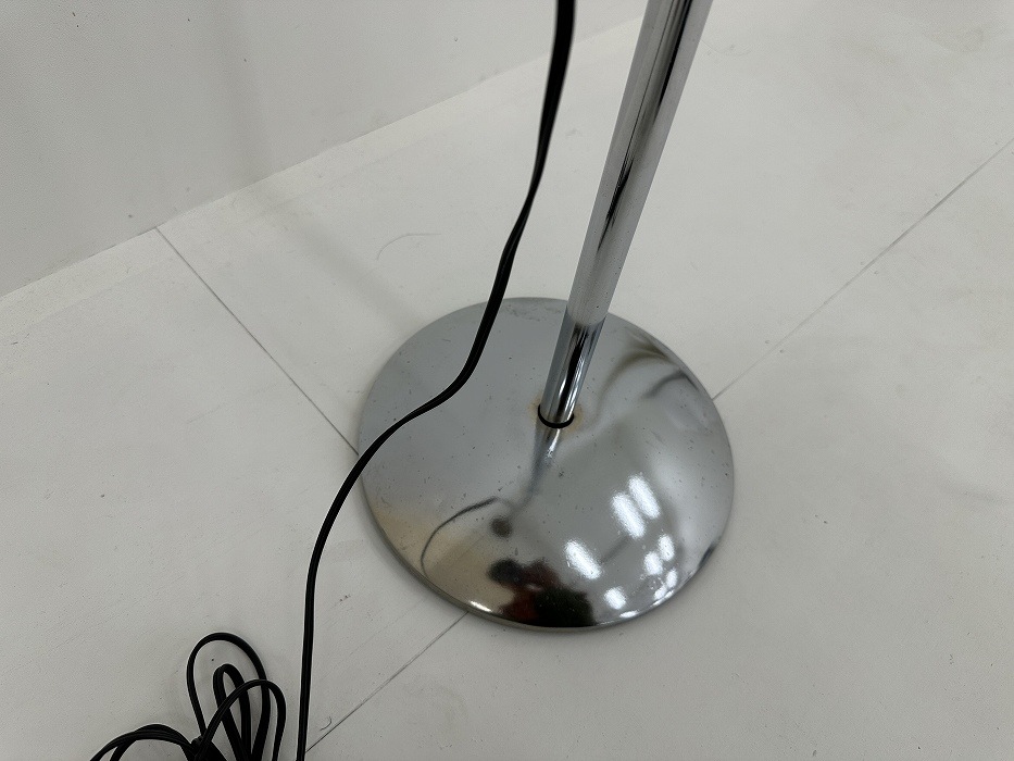 108132 「LEVITON」「 PORTABLE LAMP」 照明 スタンド デスクライト