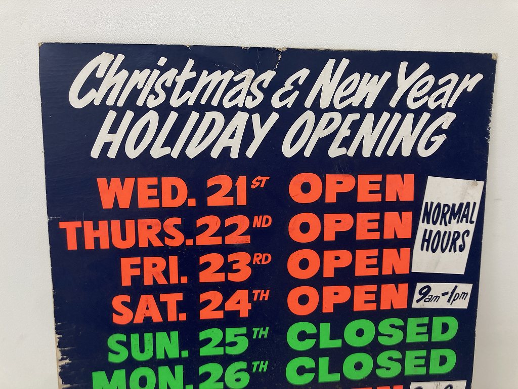 108492「Christmas & New Year HOLIDAY OPENING」Business hours ガレージ 看板 店舗什器