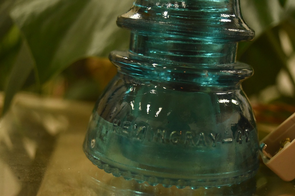 104782 インダストリアル　ガラスインシュレーター　ランプ　照明　USA　　碍子