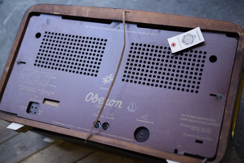 104902 ヴィンテージ　「RFT OBEROM」　ラジオ　ドイツ製 MADE IN GERMANY
