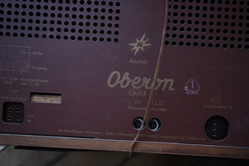 104902 ヴィンテージ　「RFT OBEROM」　ラジオ　ドイツ製 MADE IN GERMANY
