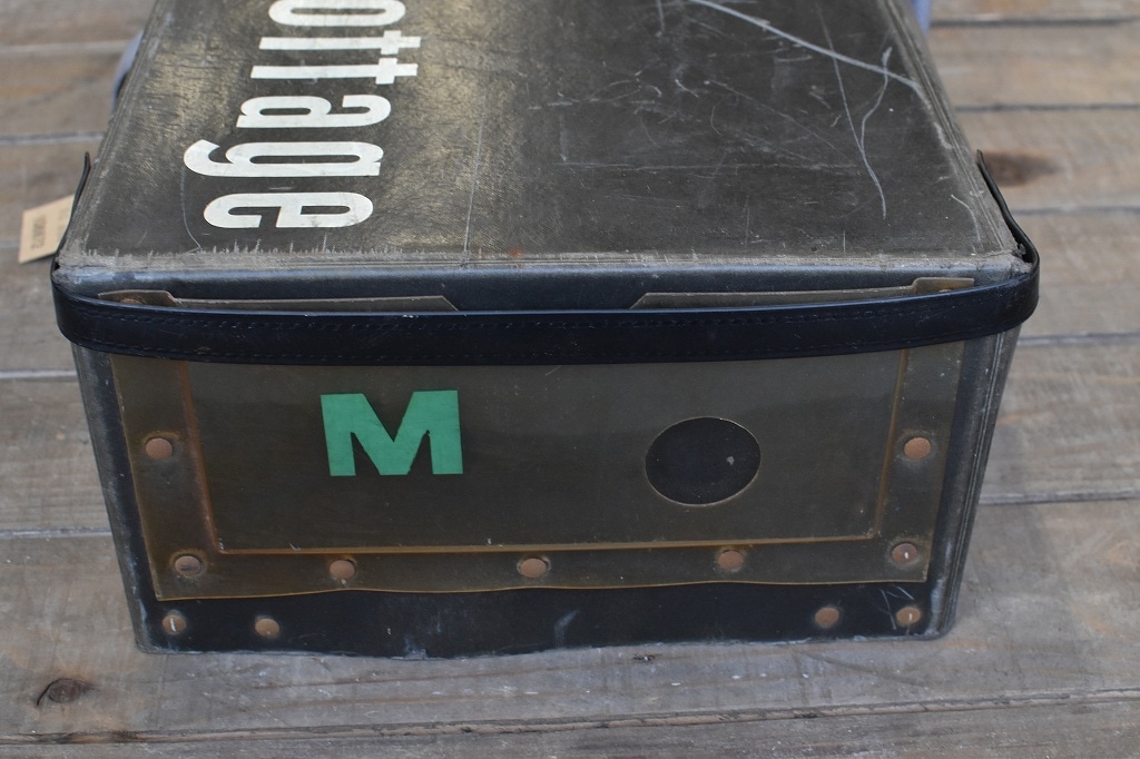 106672 ヴィンテージ　ランドリーボックス　英国　VINTAGE LAUNDRY BOX