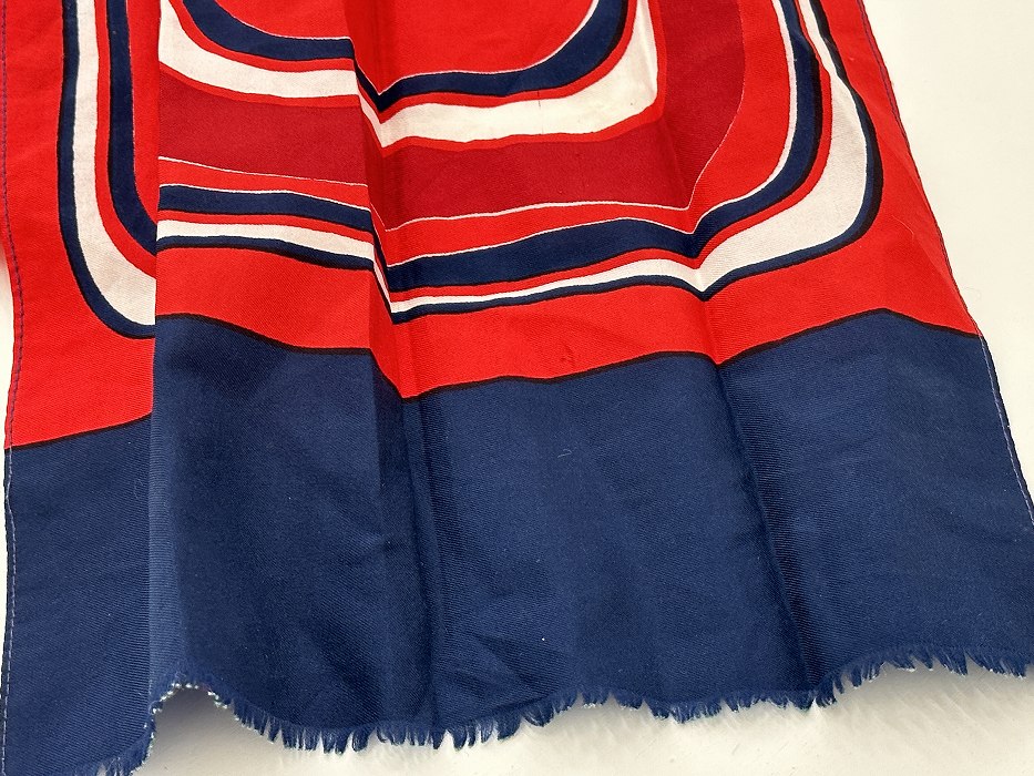 107278 ヴィンテージ　スカーフ　マフラー　ストール 　TREVIRA