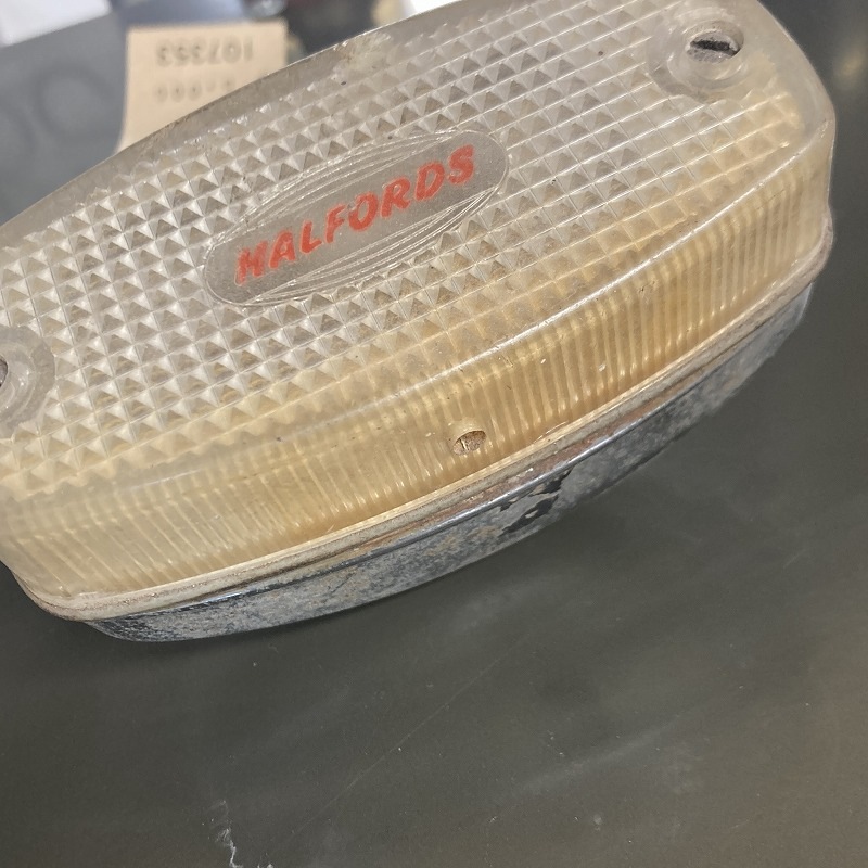107353 ヴィンテージ　「HALFORDS」英国 HALFORDS REVERSING LAMP ハルフォード リバーシングランプ　パーツ　英国 MADE IN ENGLAND