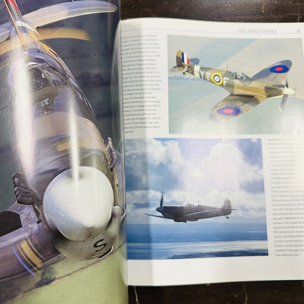 B4609「SPITFIRE FLYING LEGEND」スピットファイア
