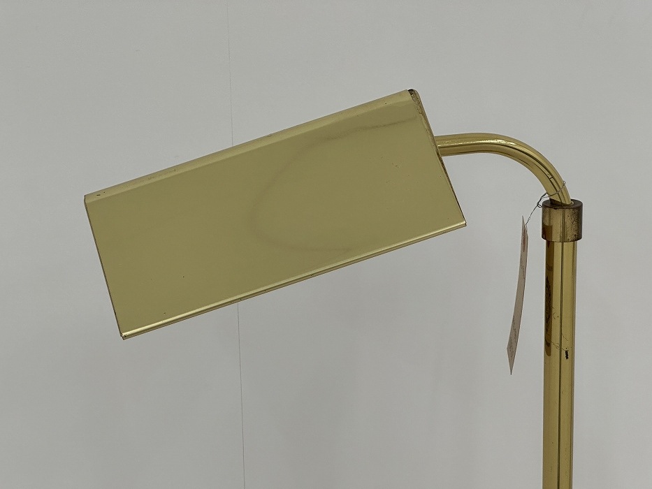 108131 「LEVITON」「 PORTABLE LAMP」　照明　スタンド　デスクライト　