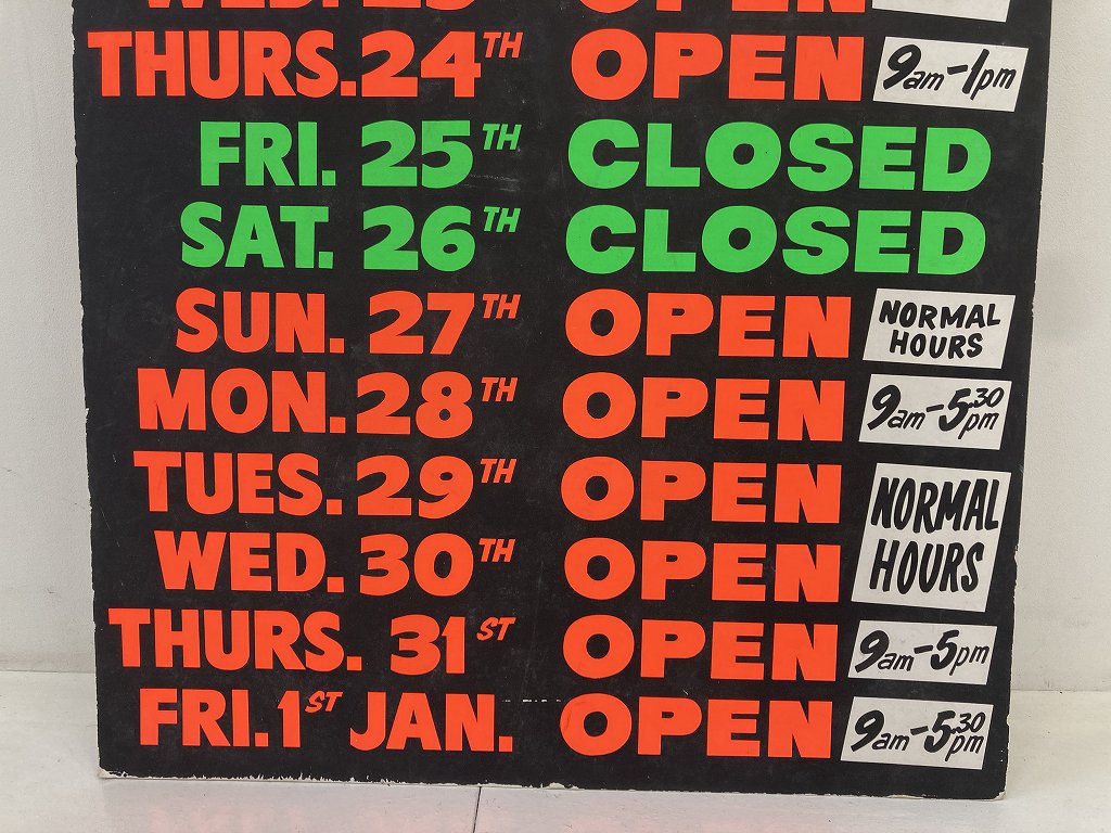 108493「Christmas & New Year HOLIDAY OPENING」Business hours ガレージ 看板 店舗什器