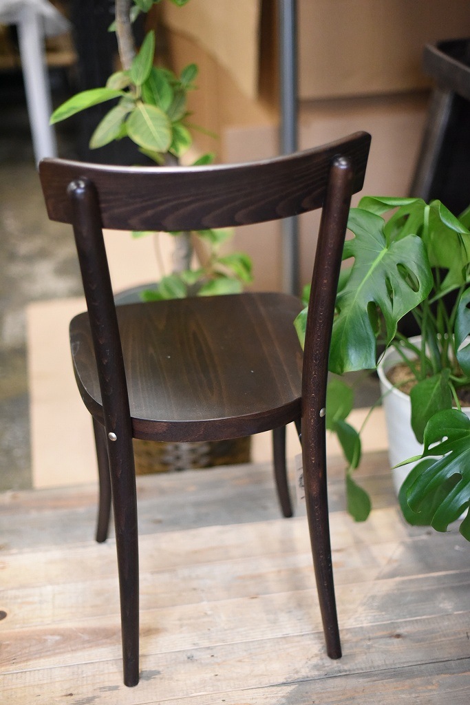 104610 USED TON CHAIR　中古