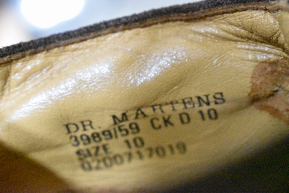 109077 ヴィンテージ シューズ「 ドクターマーチン」　Dr. Martens 3ホール スウェード MADE IN ENGLAND 
