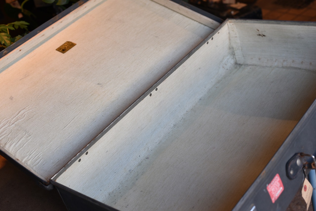 102645 UK ヴィンテージ　英国 グローブ トロッター 「GLOBE TROTTER」 MADE IN ENGLAND 刻印　取っ手破損