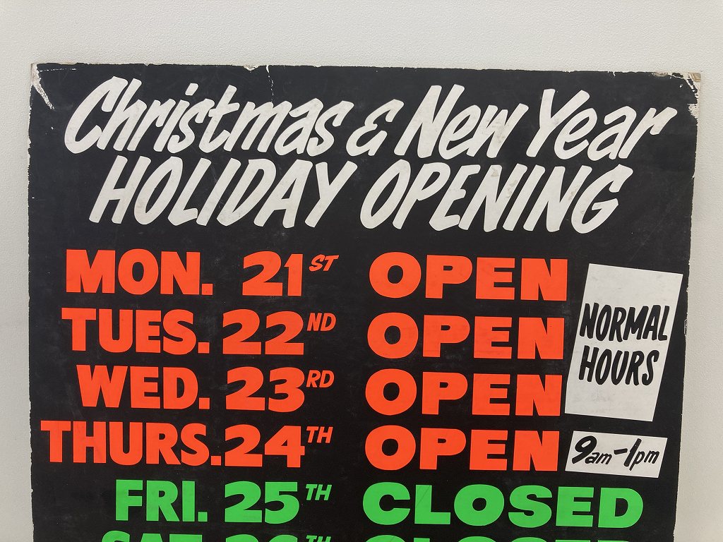 108494「Christmas & New Year HOLIDAY OPENING」Business hours ガレージ 看板 店舗什器