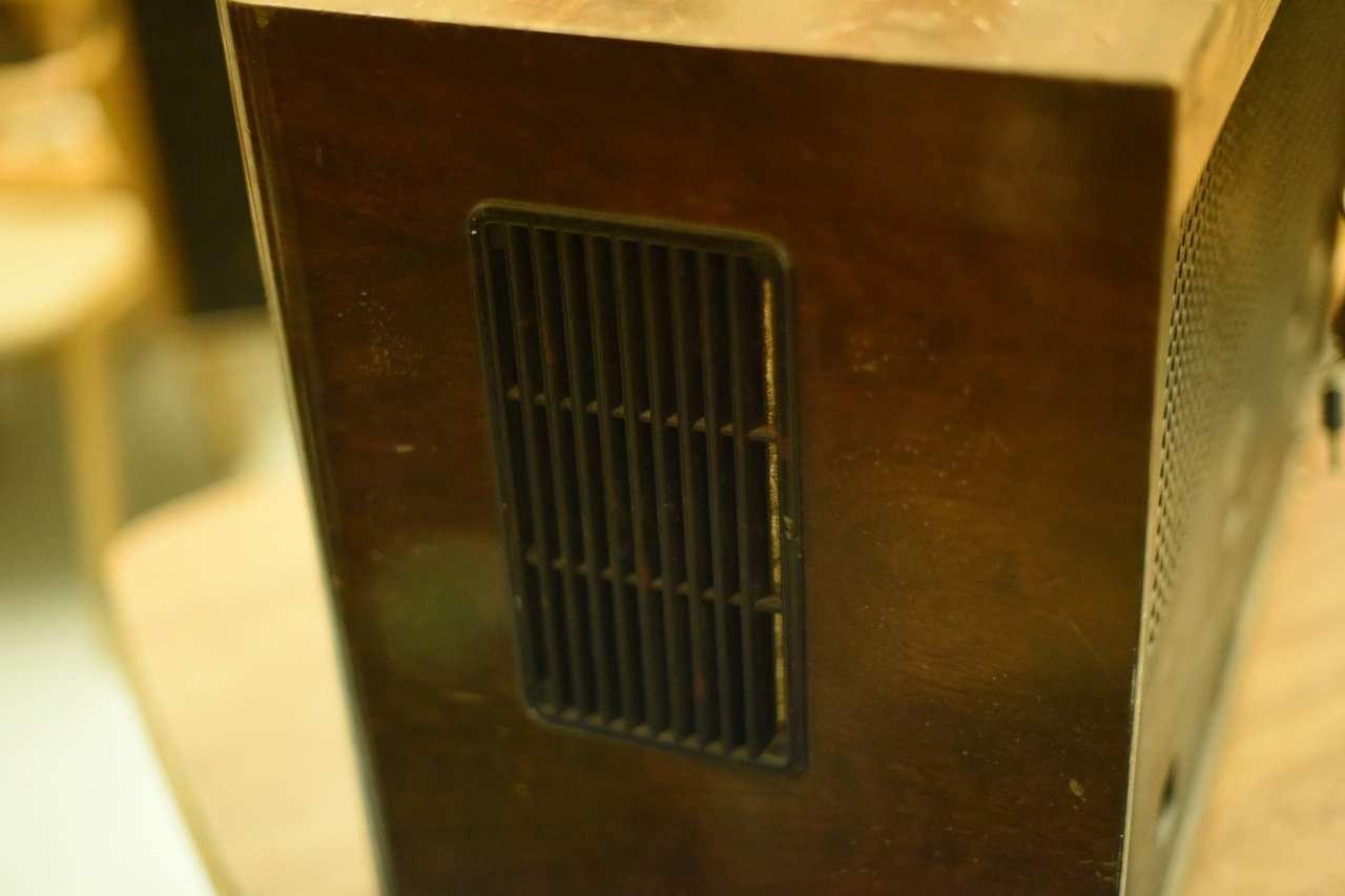 000539 ドイツ　RFT ヴィンテージ　ラジオ　