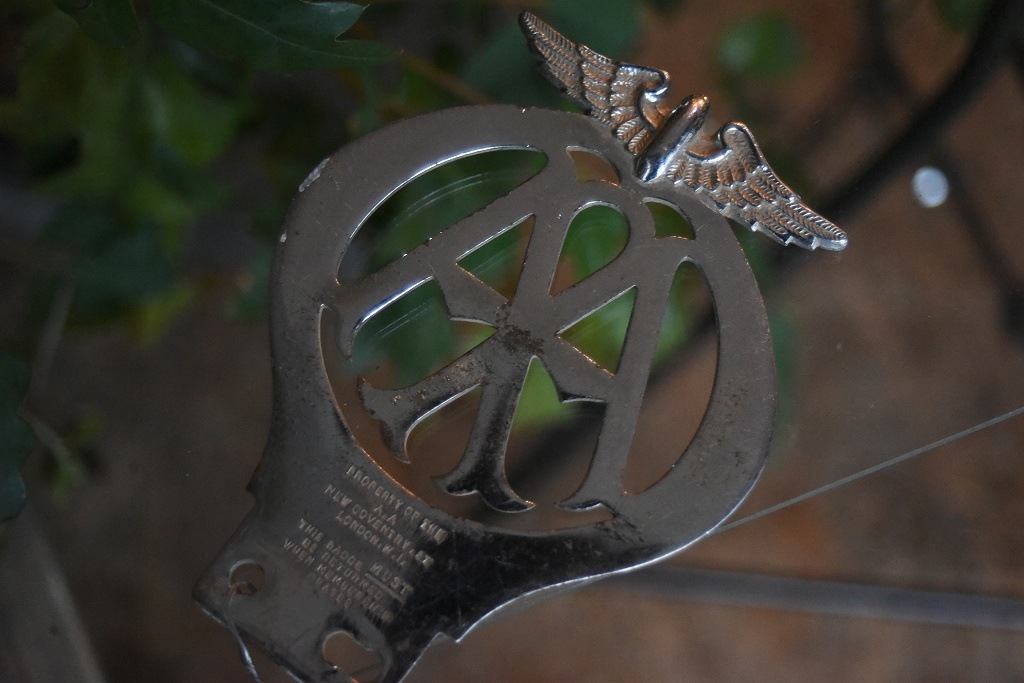 103350 UK ヴィンテージ　50年代　クロームメッキ　AA Automobile Association カーバッチ　