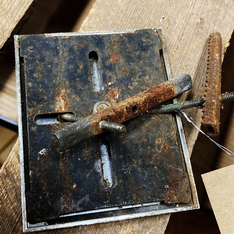 106061 ヴィンテージ　RAC ( Royal Automobile Club )   カーバッチ エンブレム