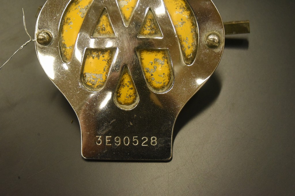 104697 ヴィンテージ AA 「Automobile Association」 カーバッチ エンブレム