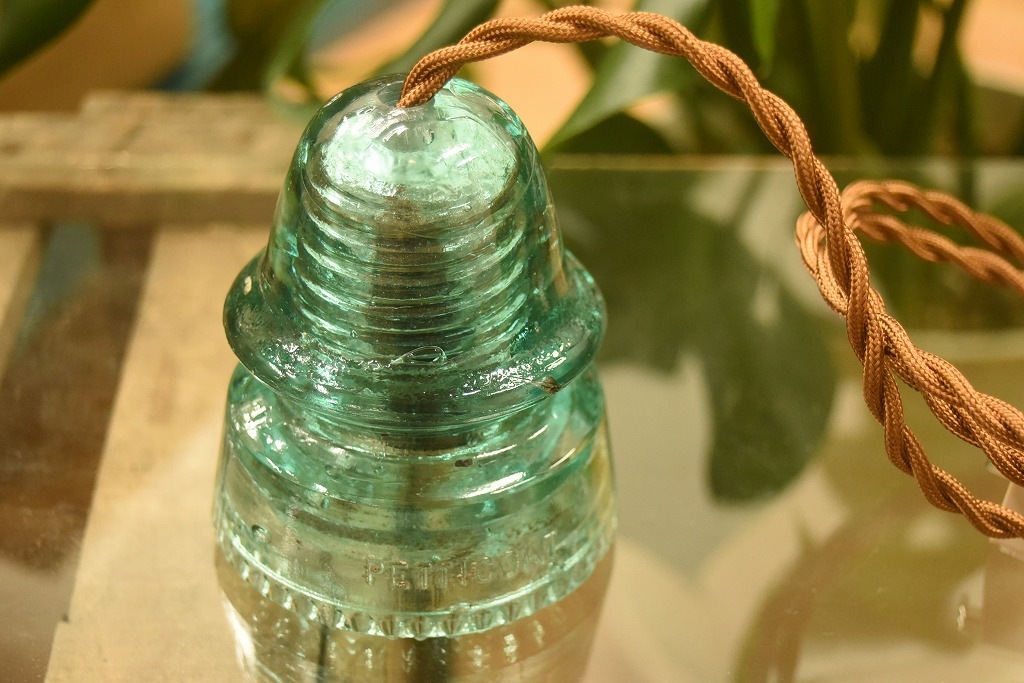 104790 インダストリアル　ガラスインシュレーター　ランプ　照明　USA　　碍子　i009