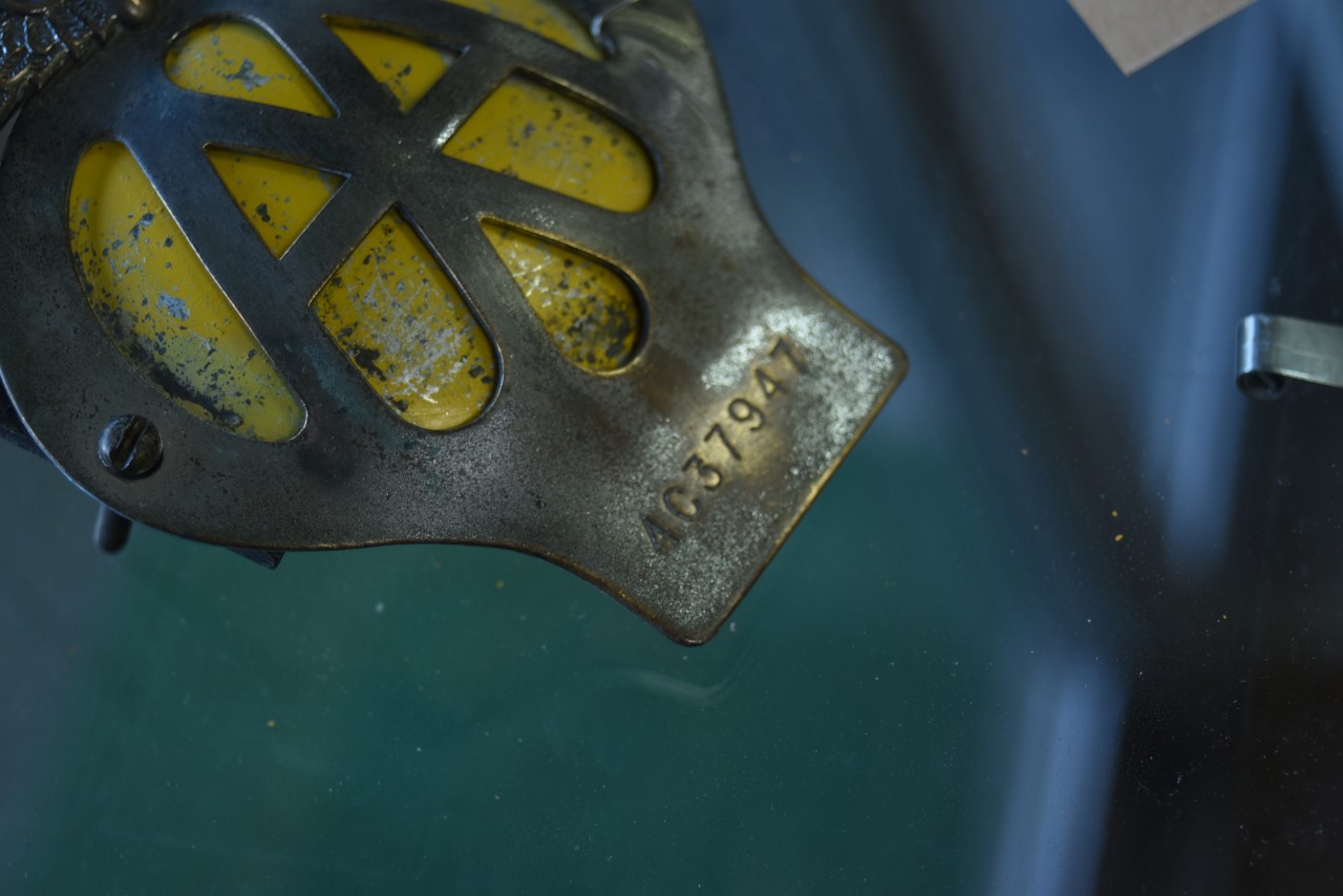 101405 UK ヴィンテージ　AA Automobile Association カーバッチ