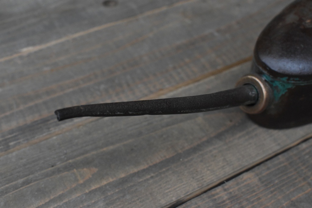 106847 ヴィンテージ　オイル差し　鉄製　一部真鍮　英国