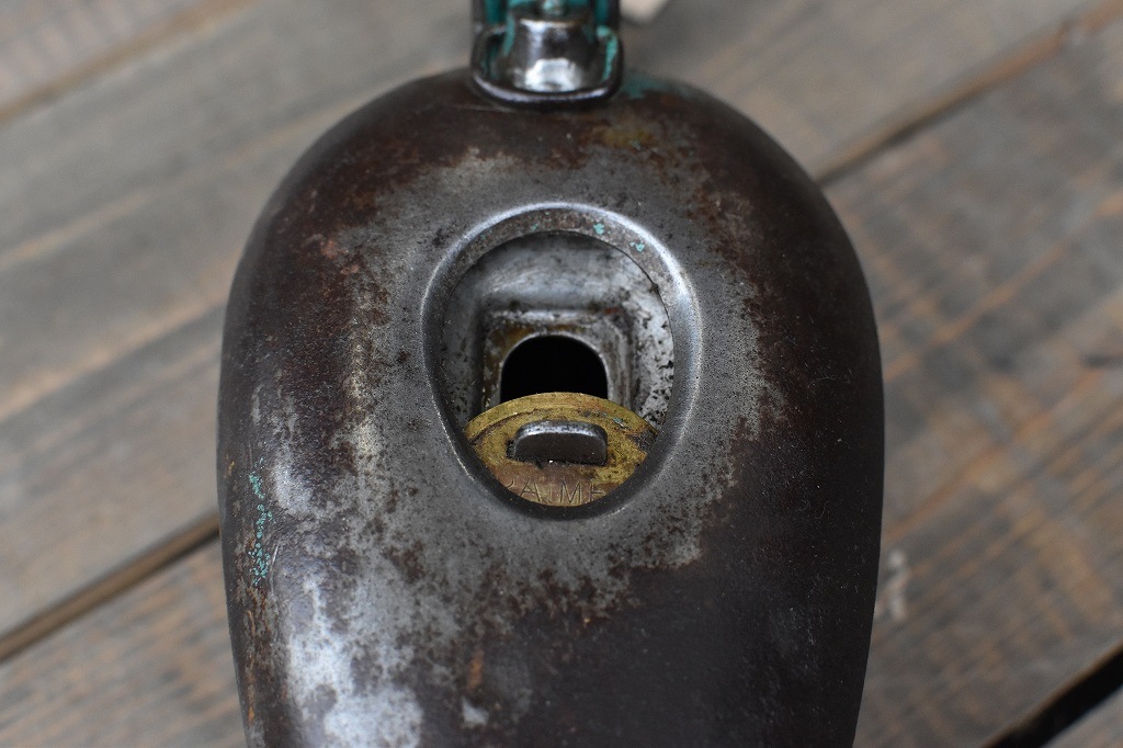 106847 ヴィンテージ　オイル差し　鉄製　一部真鍮　英国