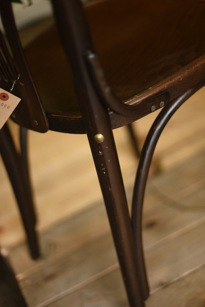 104572　No.056　311056　USED TON CHAIR　中古