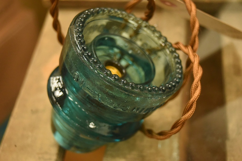 104796 インダストリアル　ガラスインシュレーター　ランプ　照明　USA　　碍子　i009