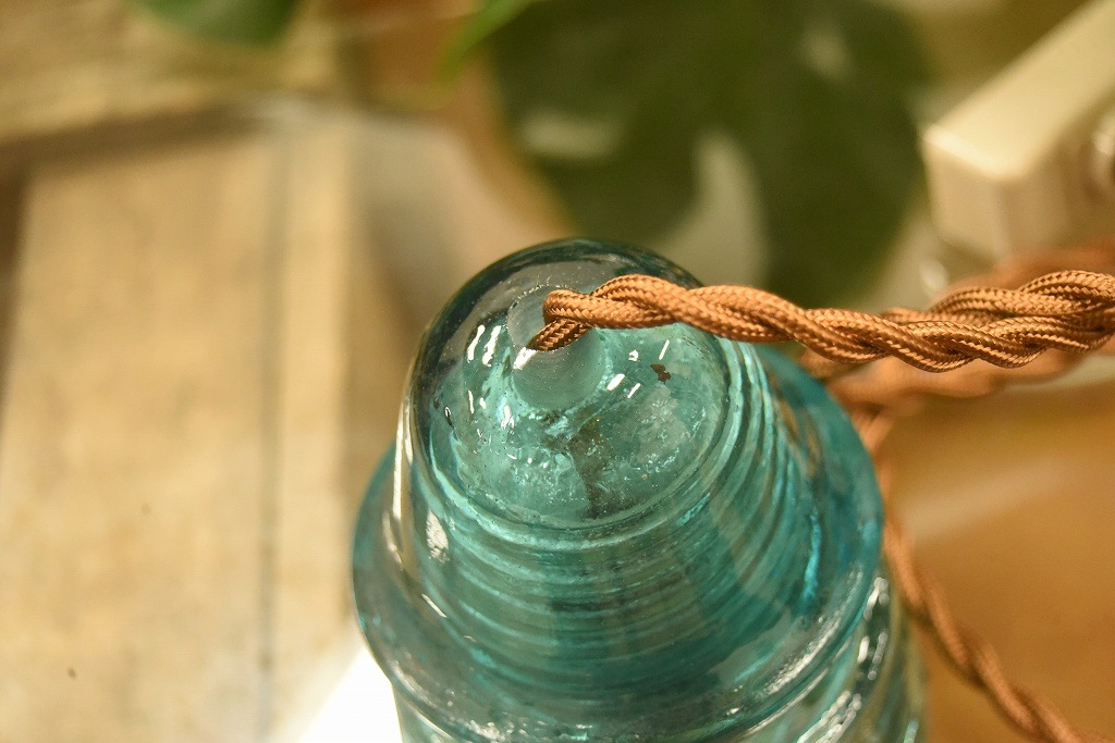 104796 インダストリアル　ガラスインシュレーター　ランプ　照明　USA　　碍子　i009